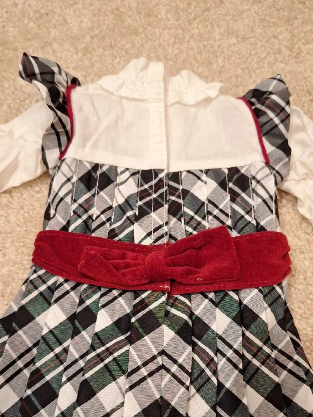 American Girl 2004 Nellie's Holiday Outfit